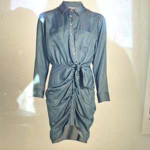 Selling to clean out closet of clothes that no longer fit